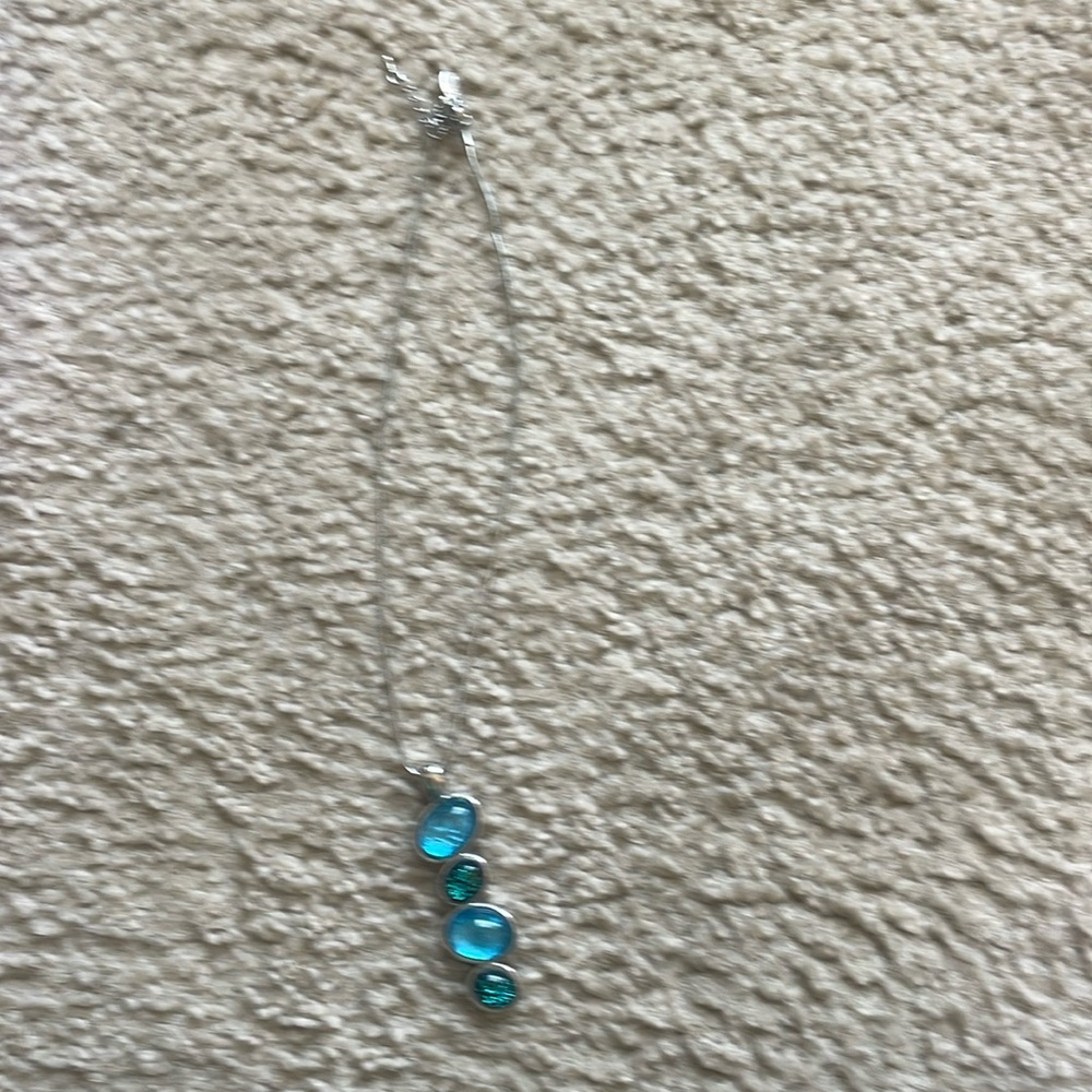 Costume jewelry necklace